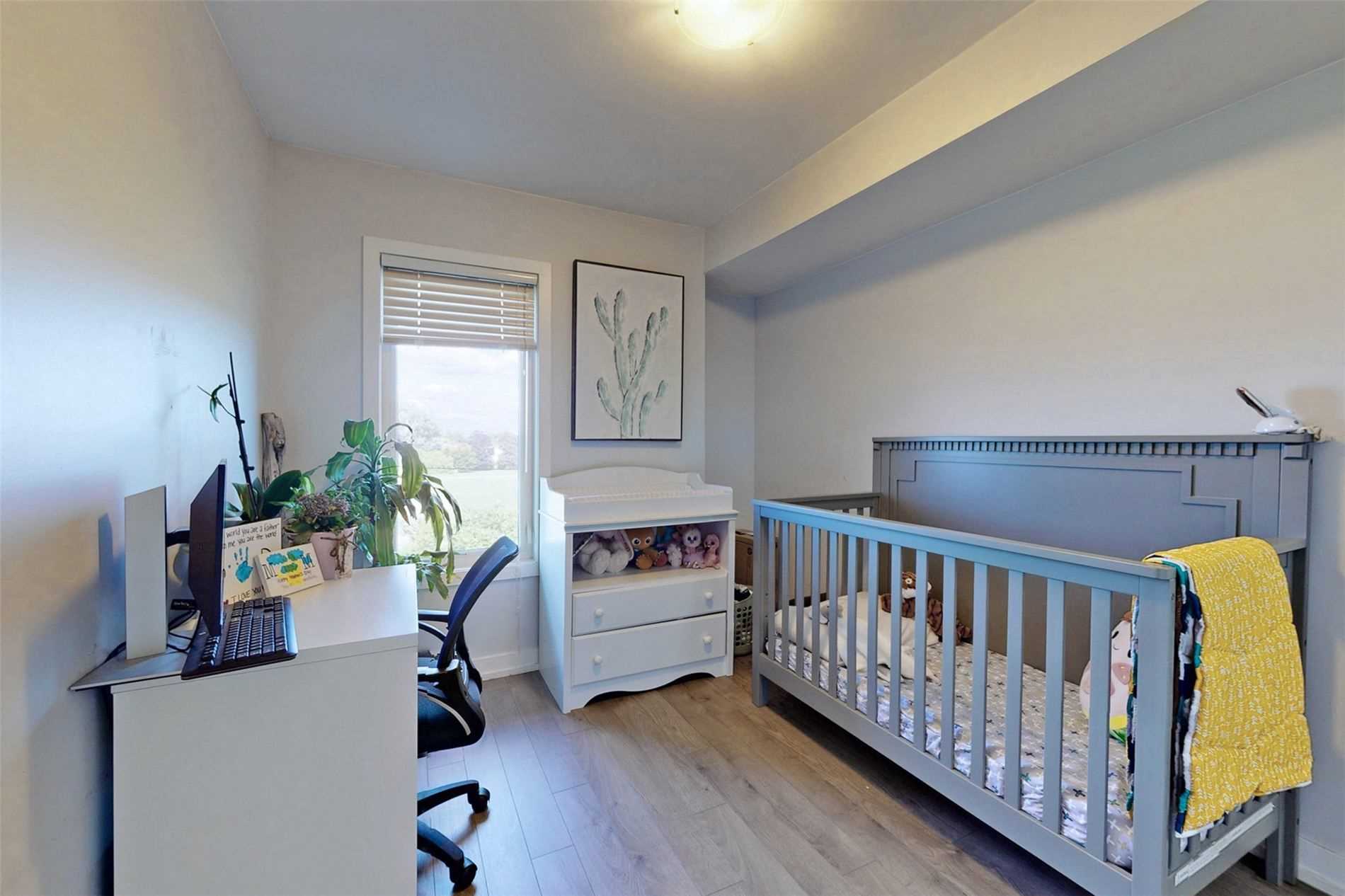 1555 Kingston Road, #404