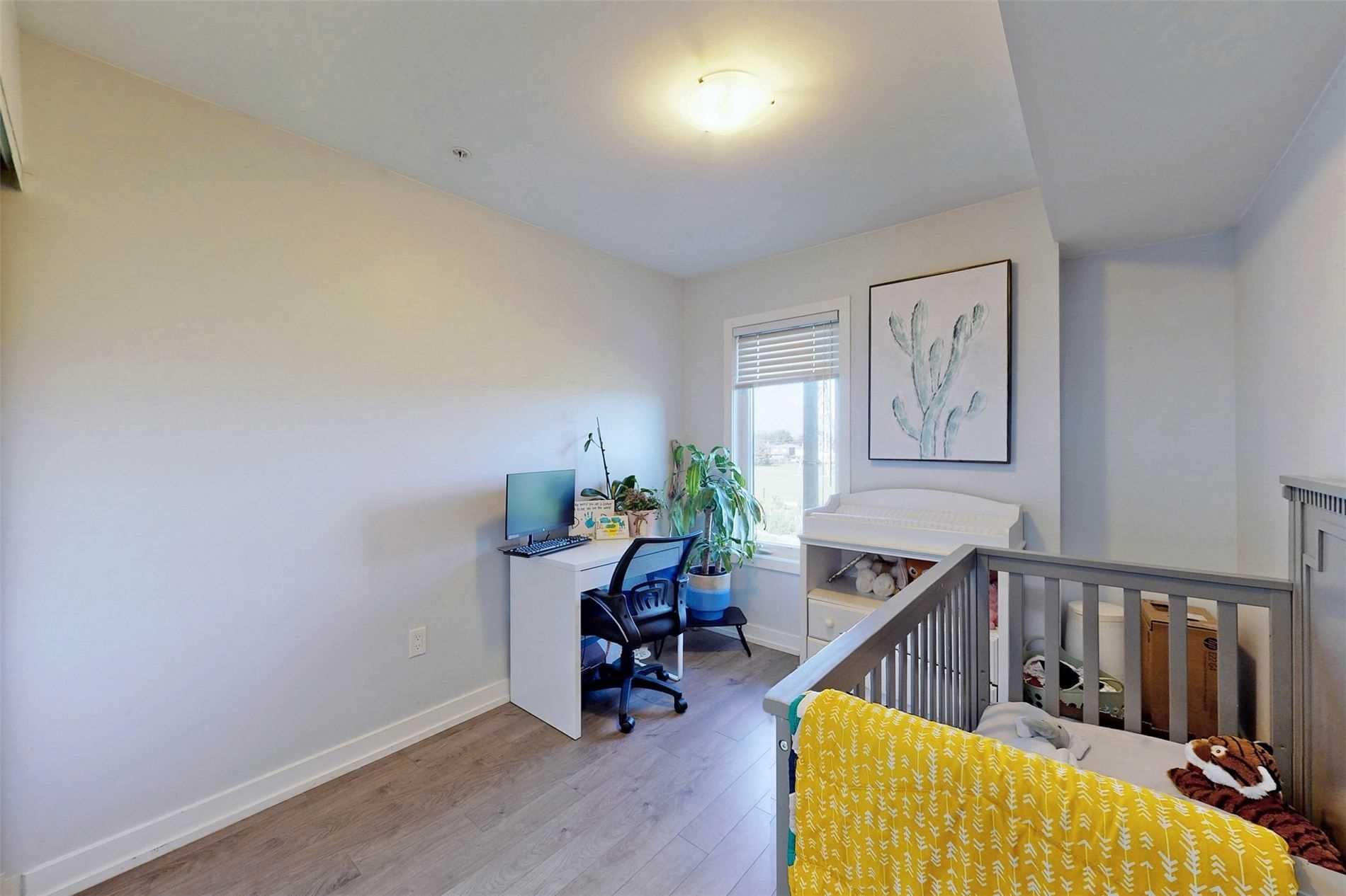 1555 Kingston Road, #404
