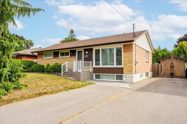717 Glenforest St, Oshawa