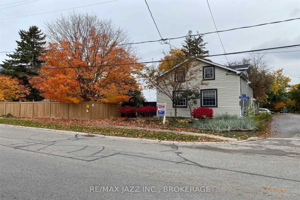 20 Cassels Rd E, Whitby