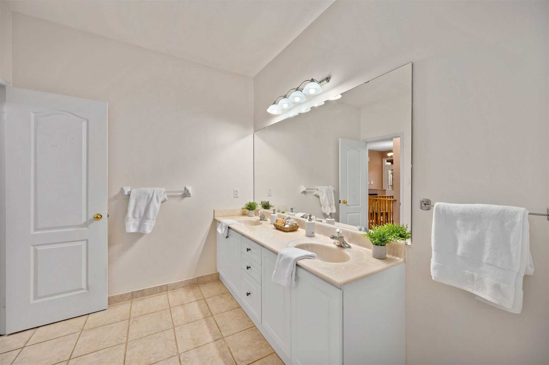Listing E5782519 - Large Photo # 19