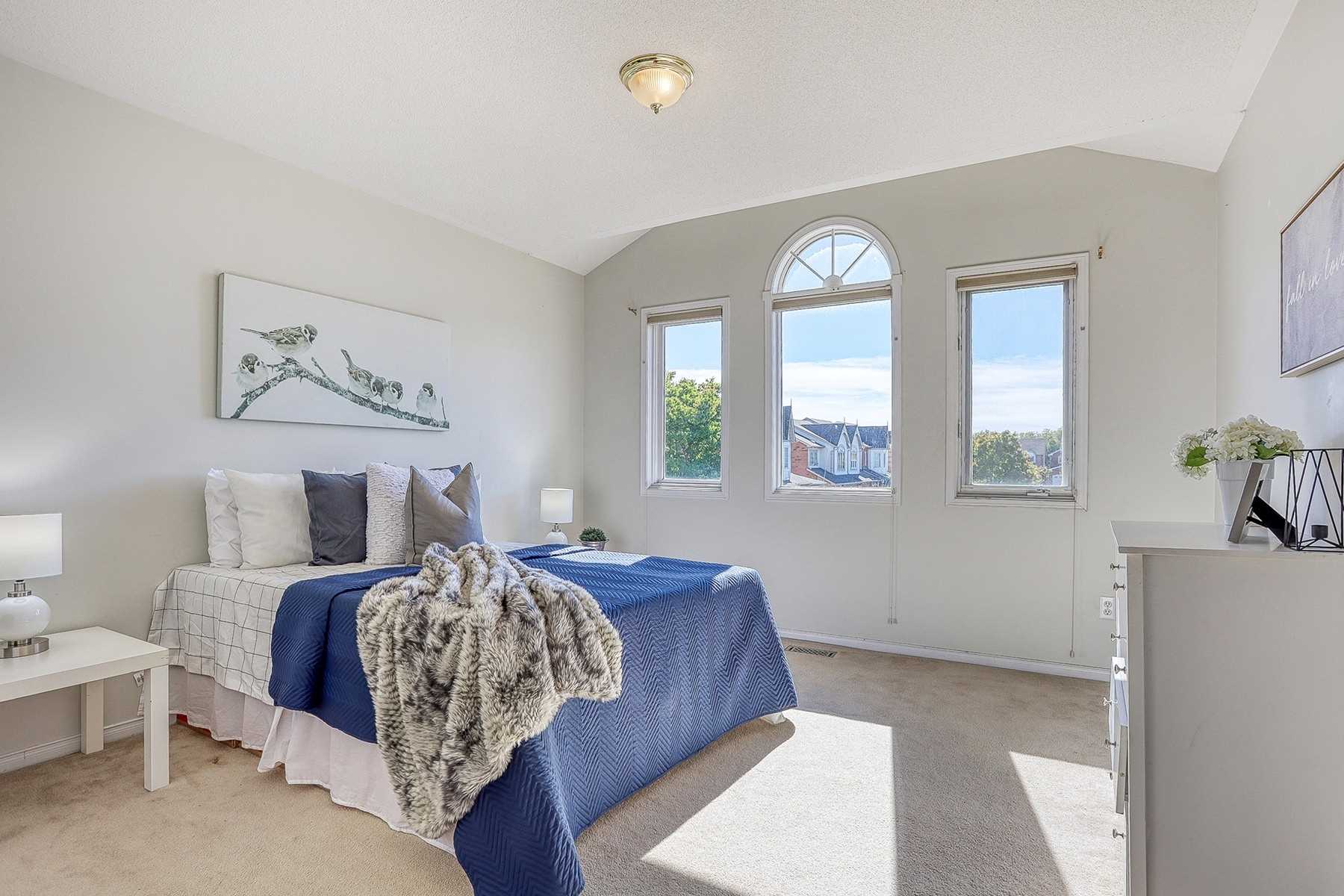 115 Wilkins Cres