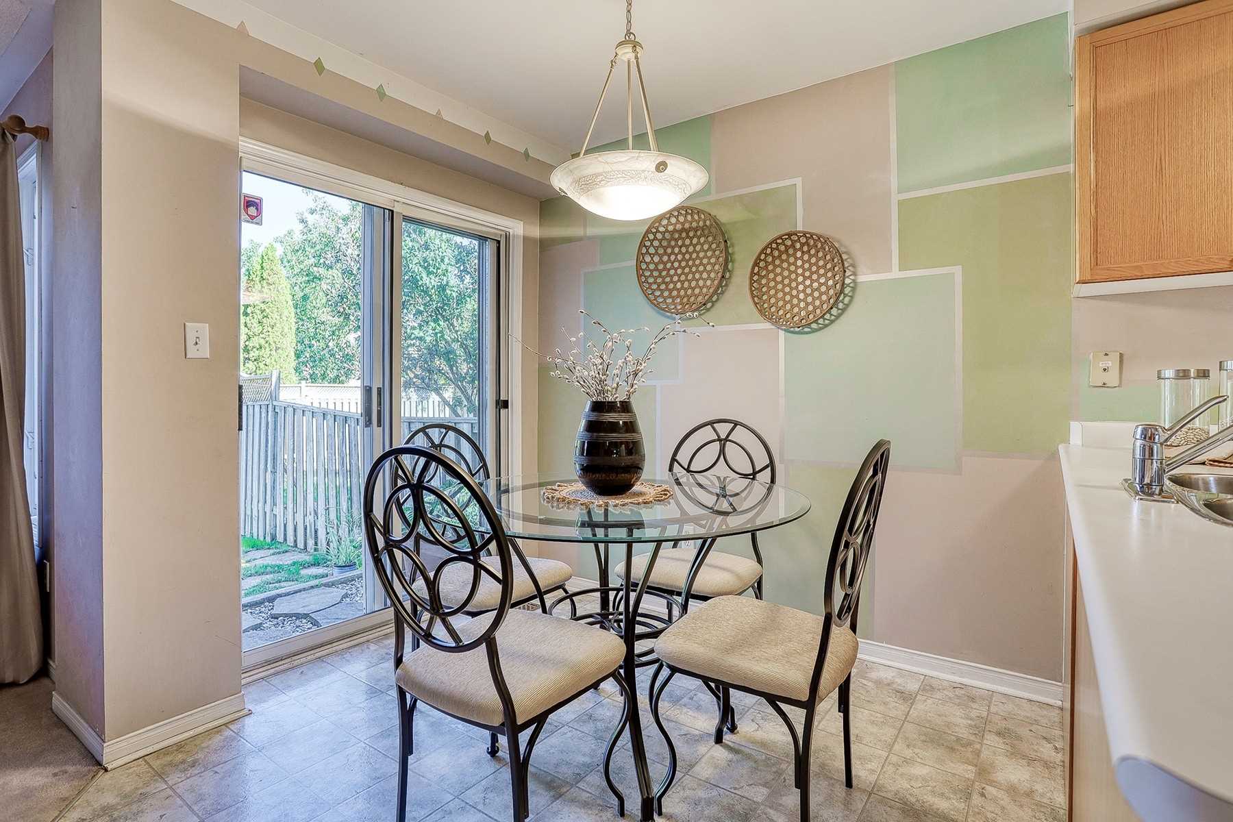 115 Wilkins Cres