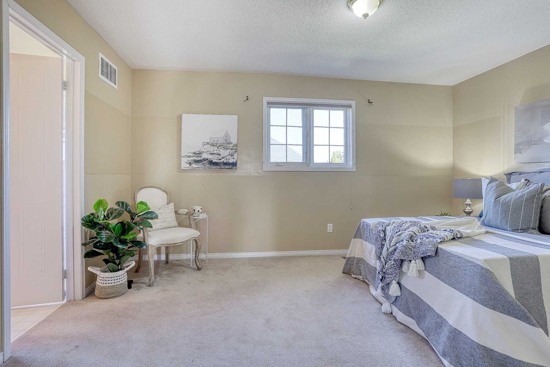 115 Wilkins Cres
