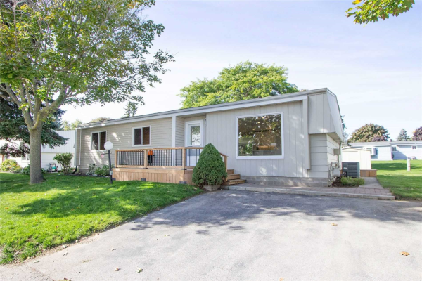 72 Bluffs Rd, Clarington