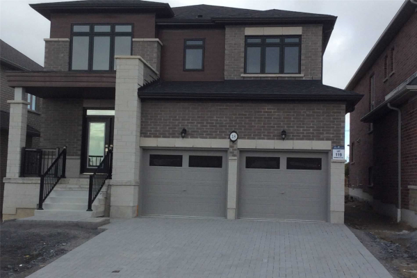18 Morningstar Ave, Whitby