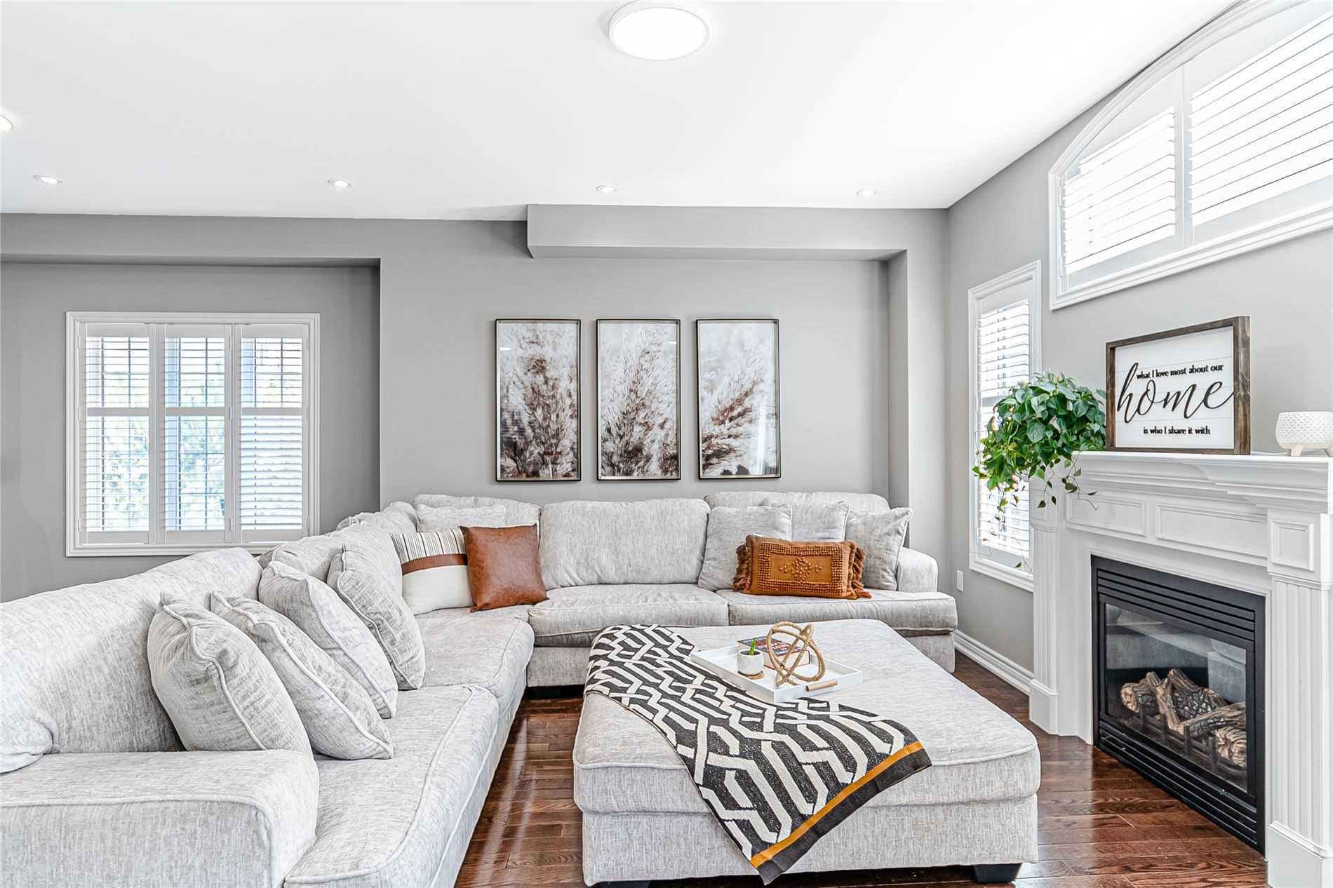 119 Robert Attersley Drive E