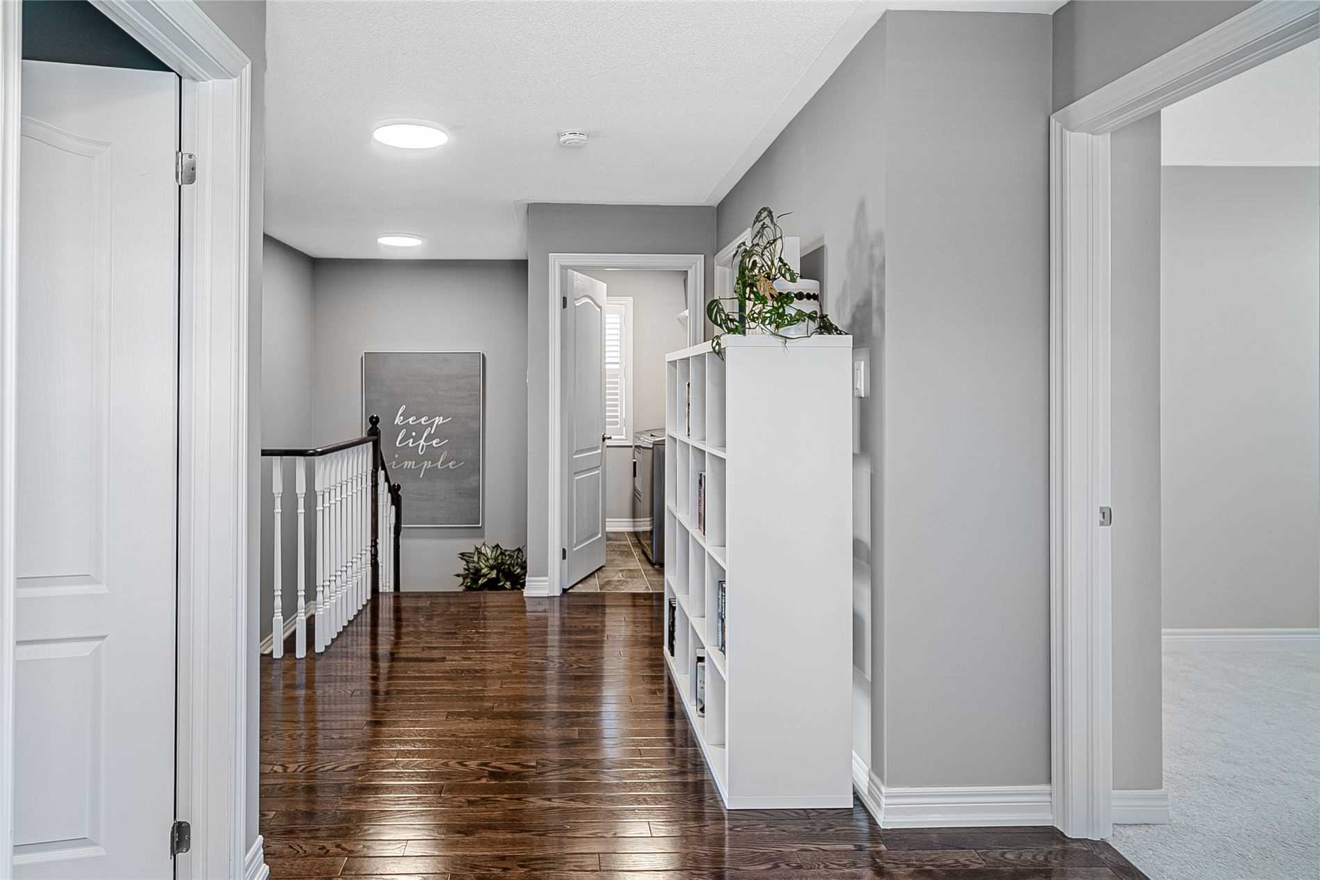 119 Robert Attersley Drive E