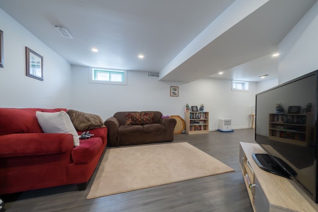 85 Exeter Rd