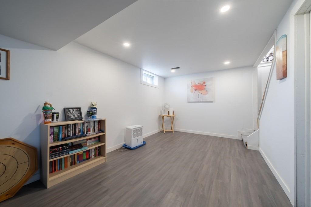 85 Exeter Rd