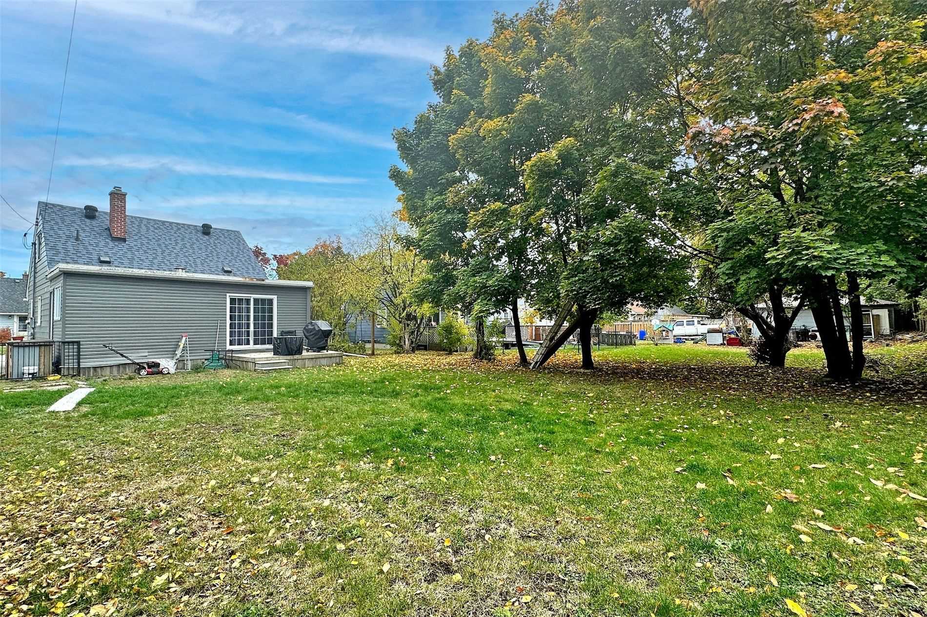 85 Exeter Rd