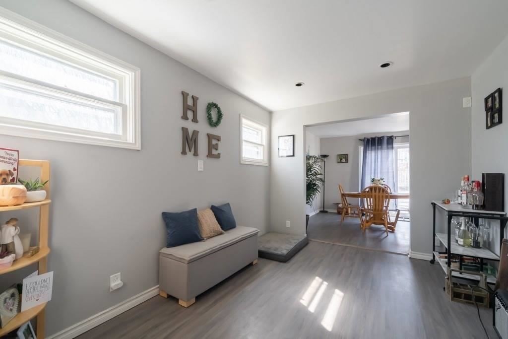 85 Exeter Rd