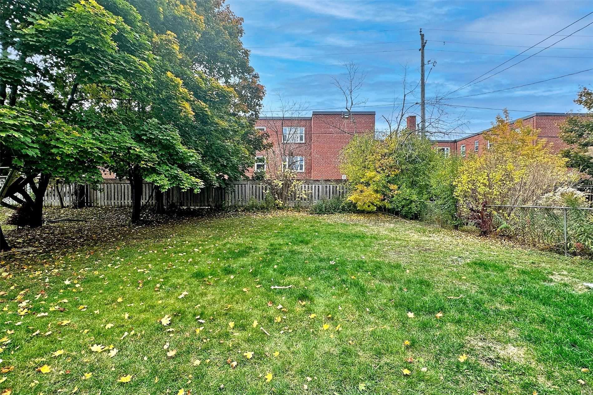 85 Exeter Rd