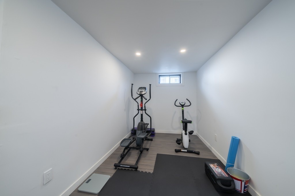 85 Exeter Rd