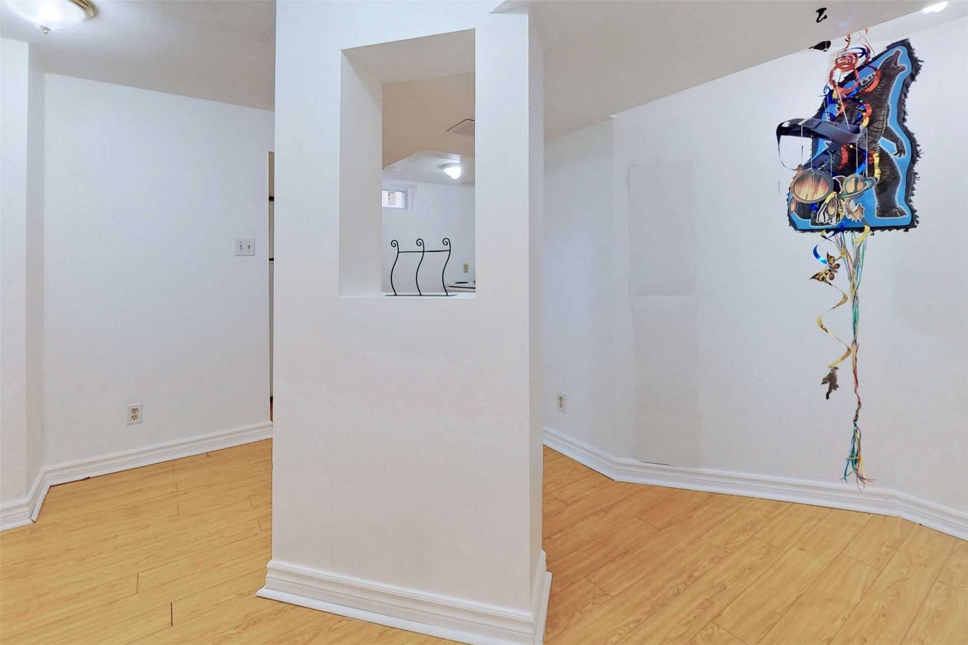 18 Charlton Cres