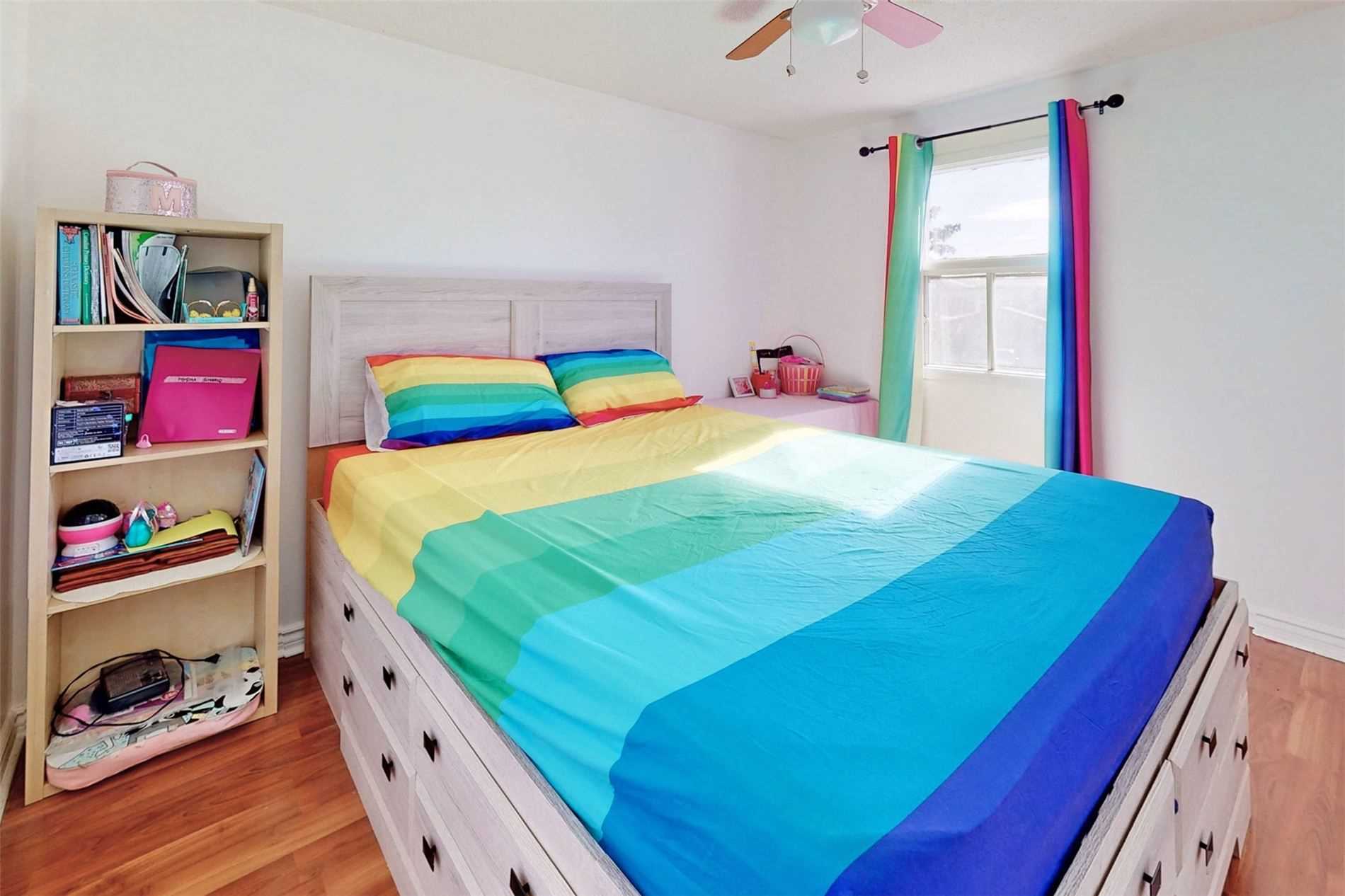 18 Charlton Cres