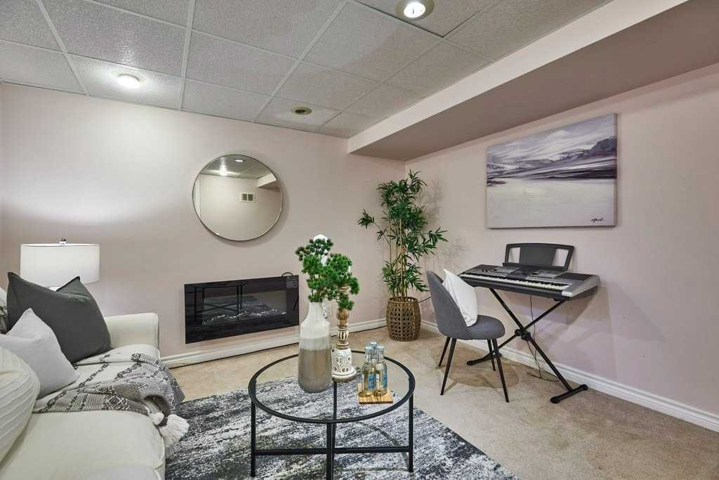 7 Robert Correll Crt