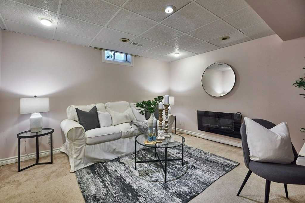 7 Robert Correll Crt