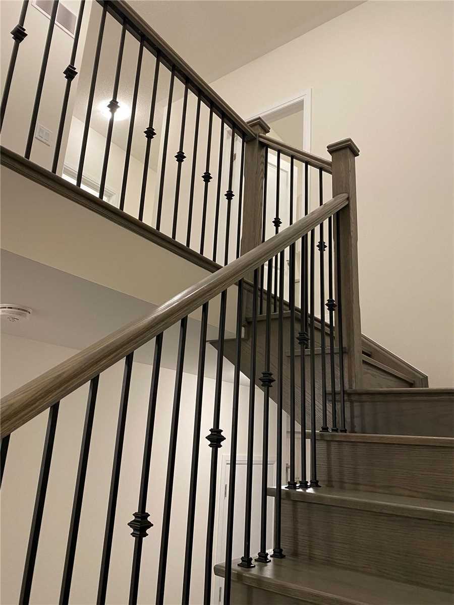 136 Ogston Cres