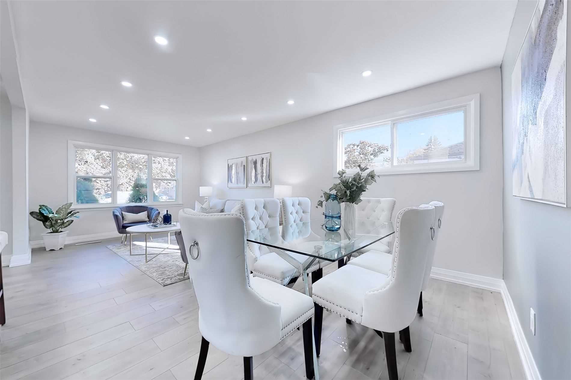 89 Darlingside Dr