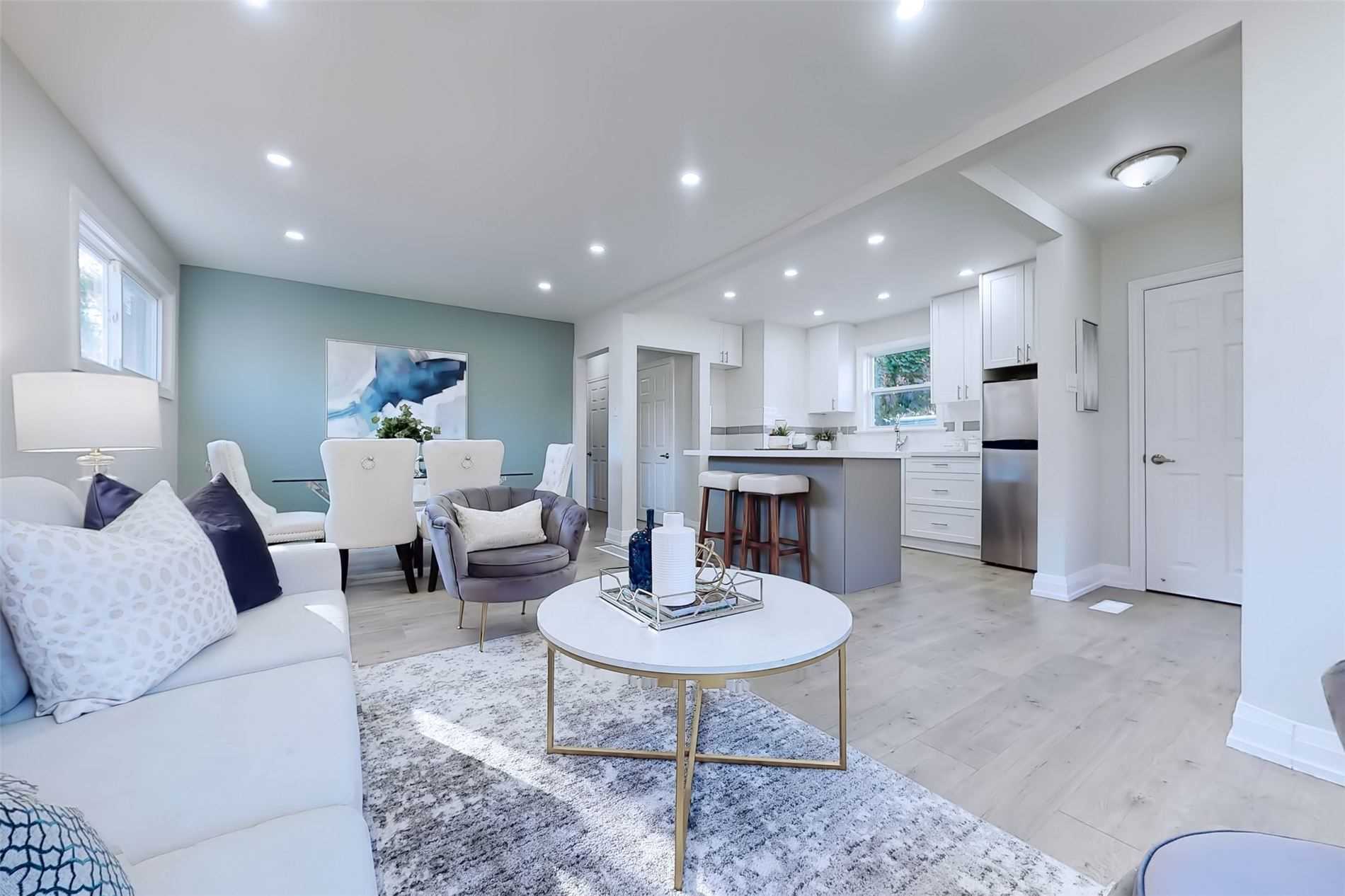 89 Darlingside Dr