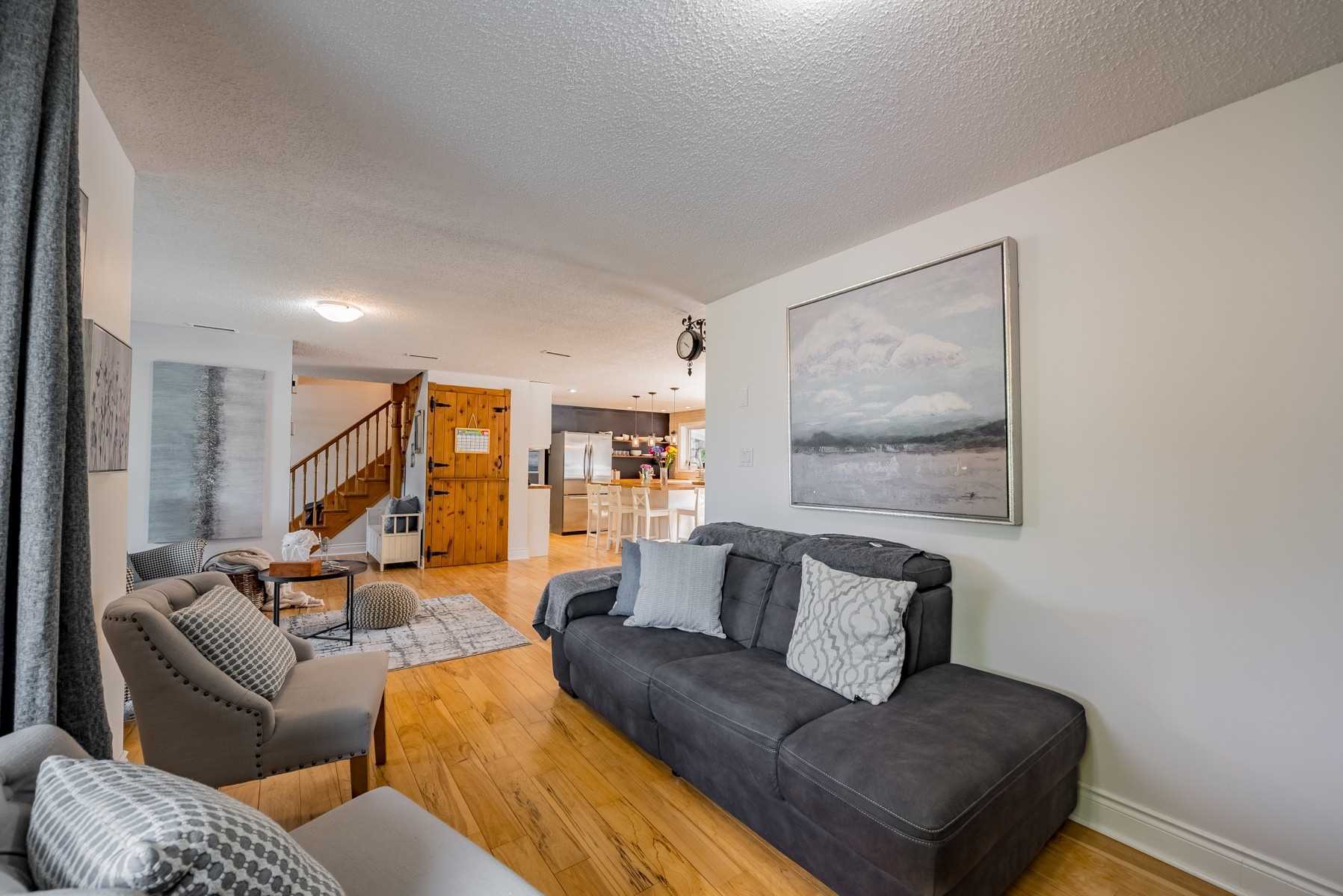 40 Scugog Point Cres