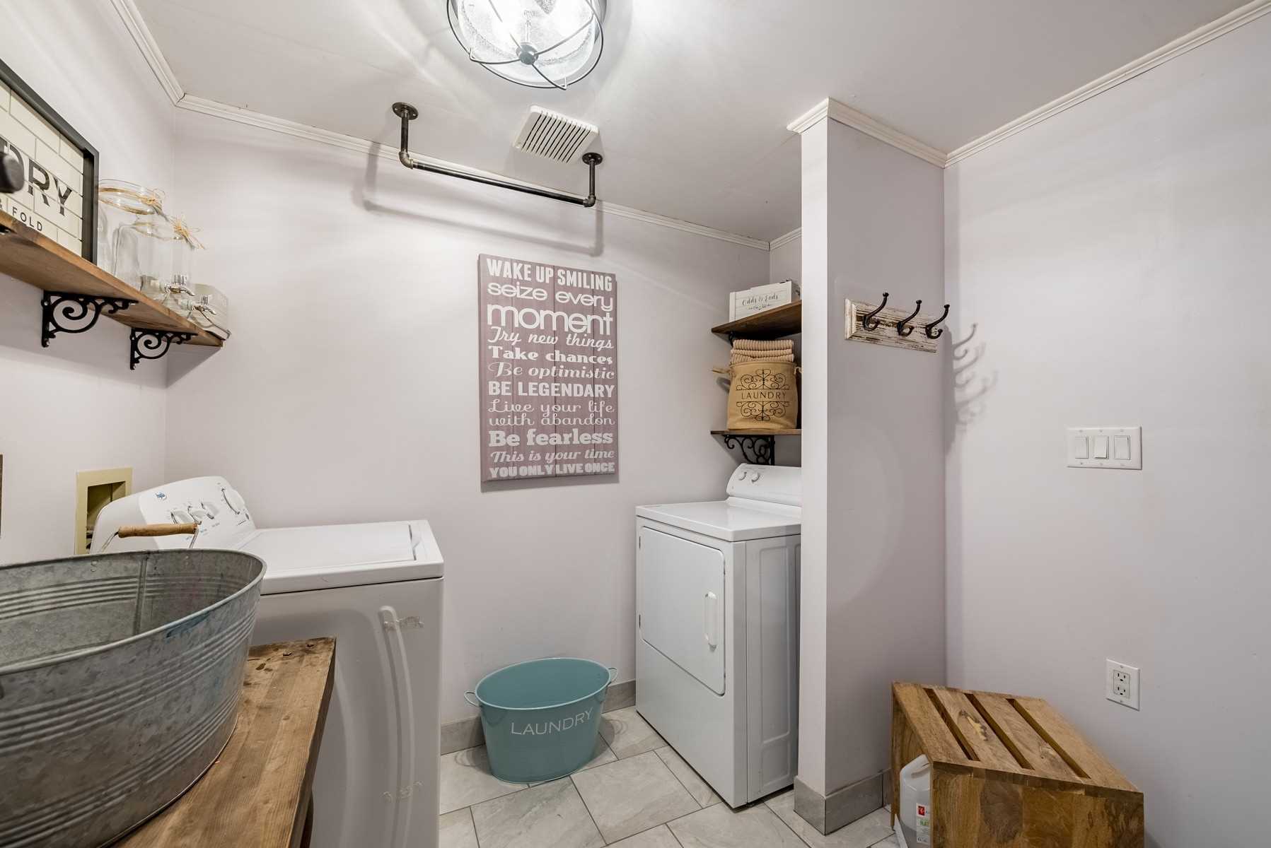 40 Scugog Point Cres