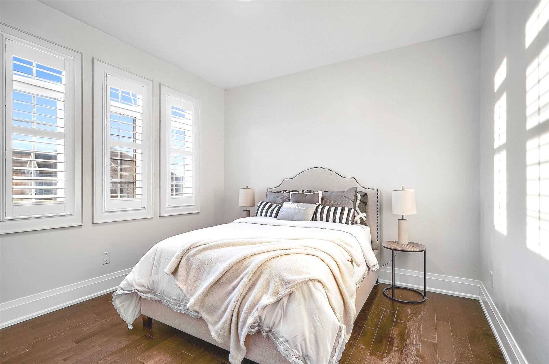 10 Donwoods Cres
