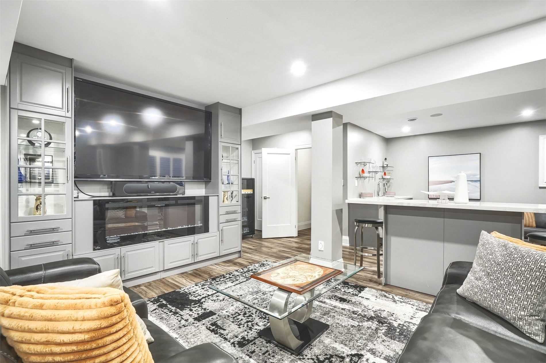 10 Donwoods Cres