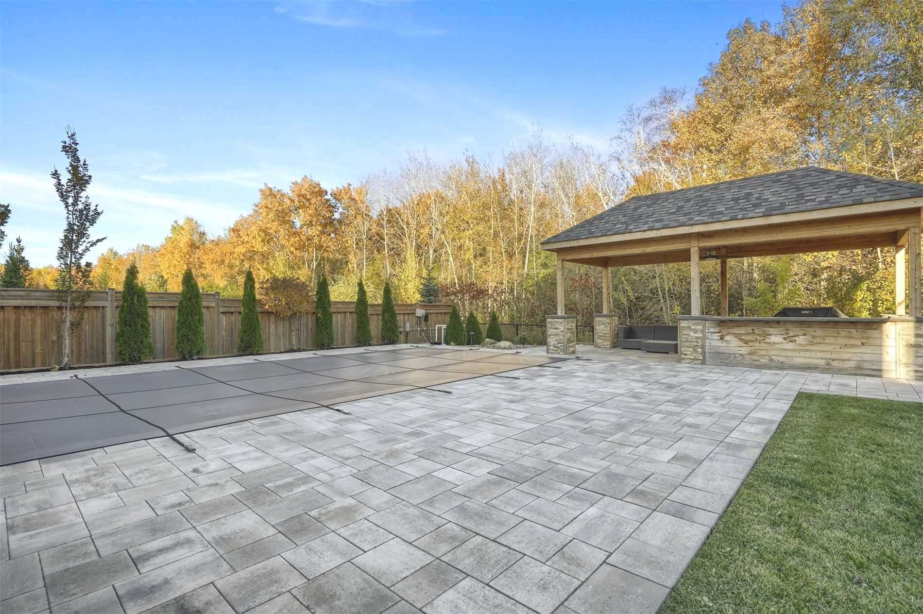 10 Donwoods Cres