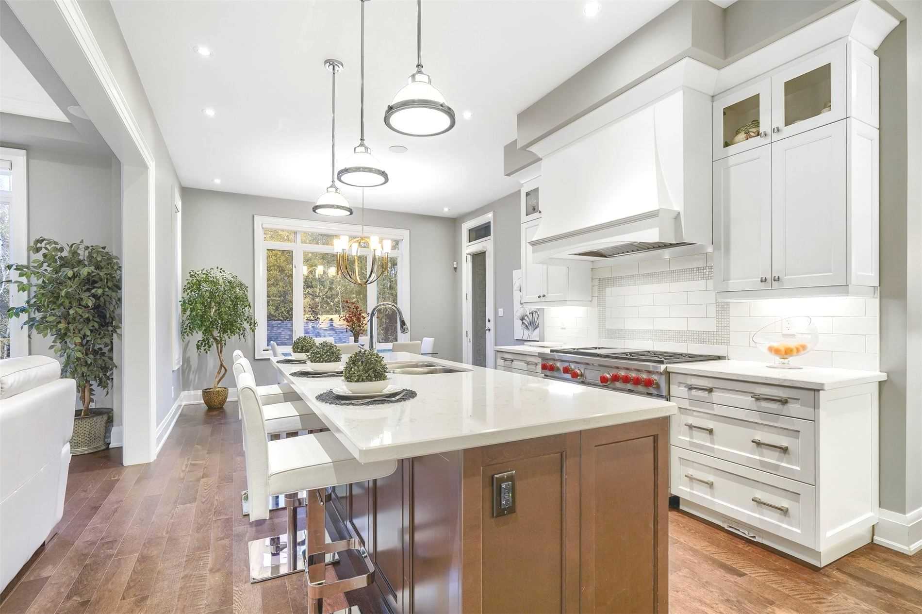 10 Donwoods Cres