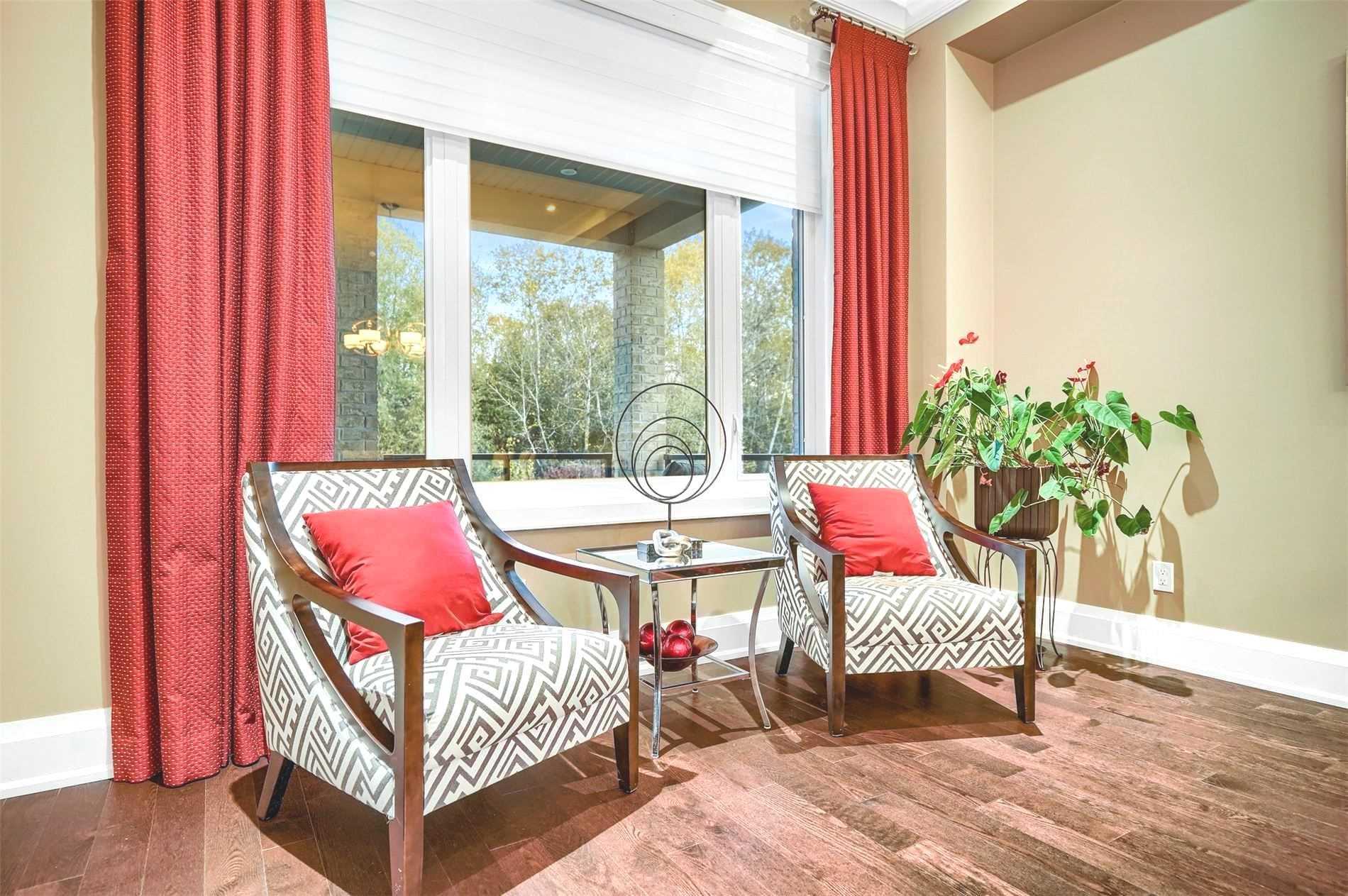 10 Donwoods Cres