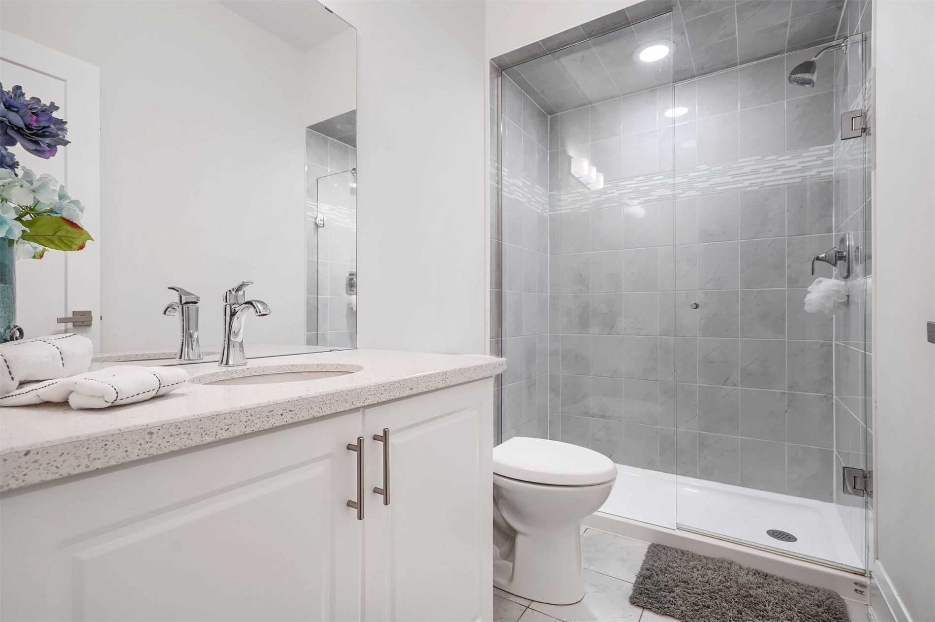 10 Donwoods Cres