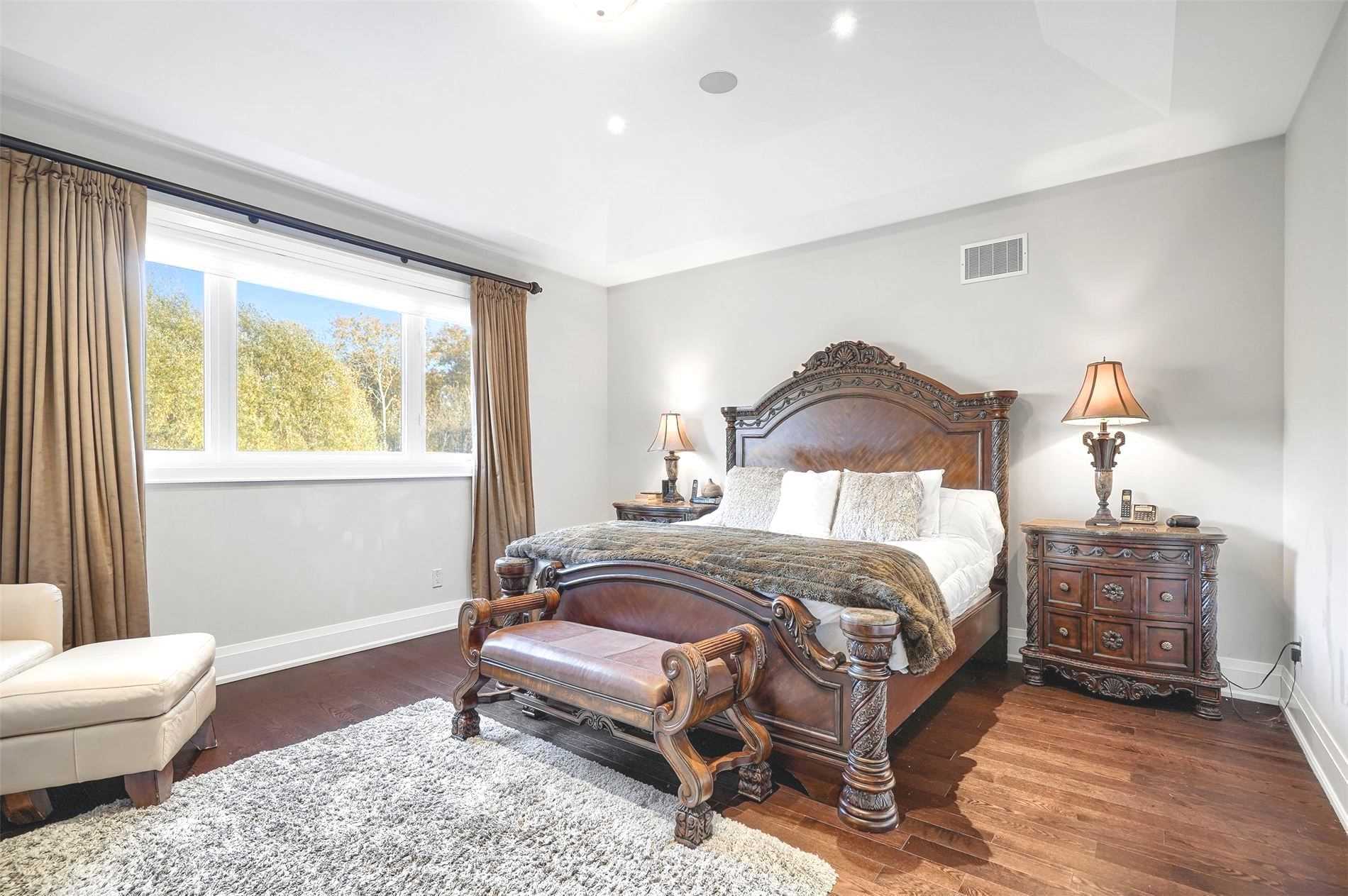 10 Donwoods Cres