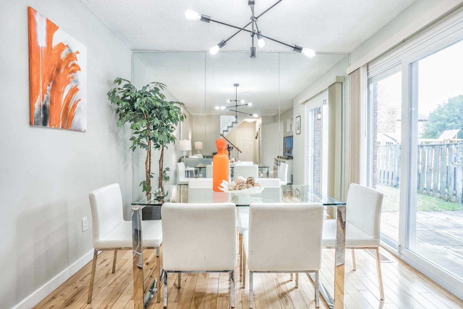 63 Barrett Cres