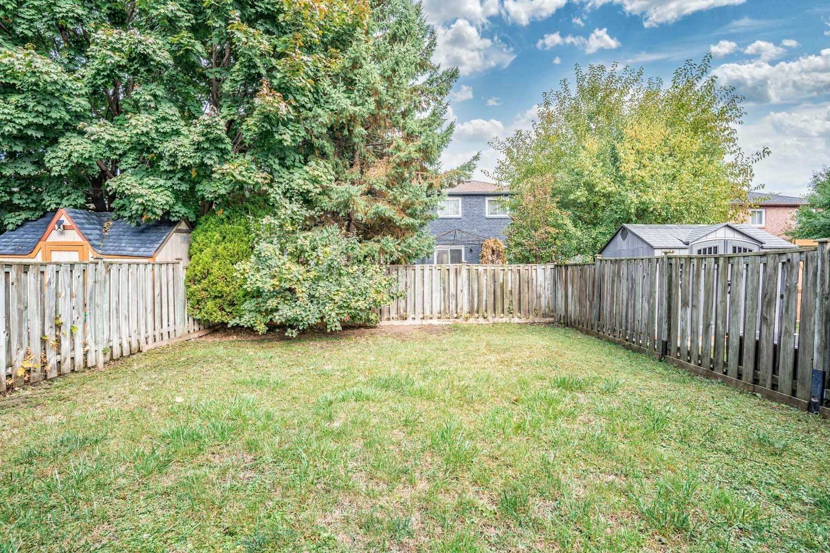 63 Barrett Cres