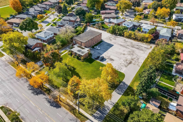 920-930 Bellamy Rd N, Toronto