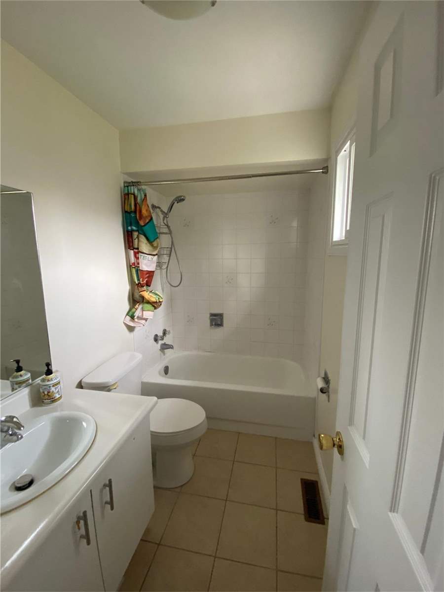 242 Delaney Dr