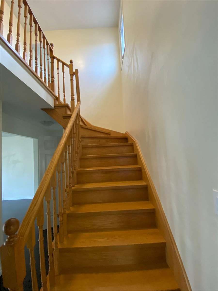 242 Delaney Dr