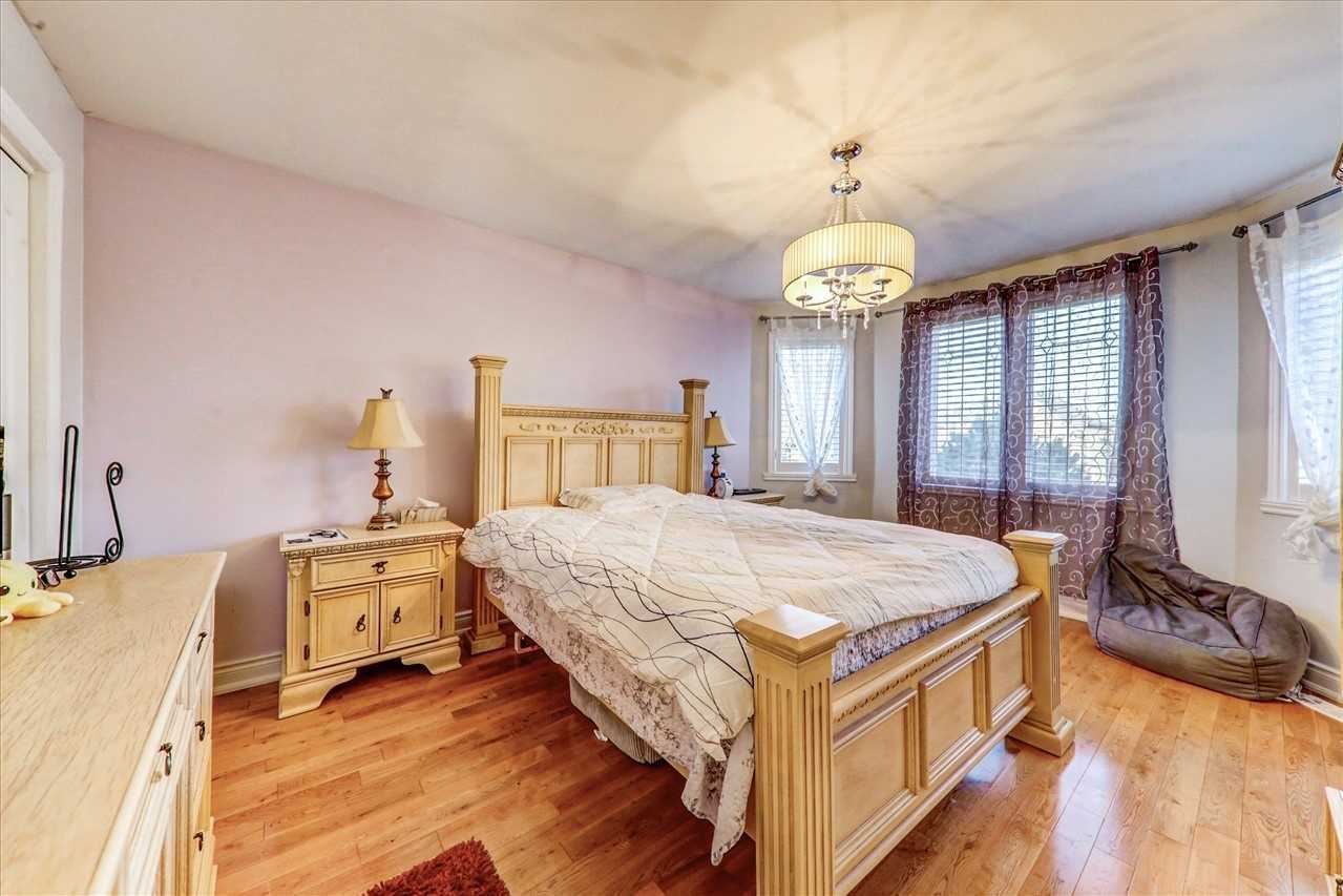Listing E5817508 - Large Photo # 17