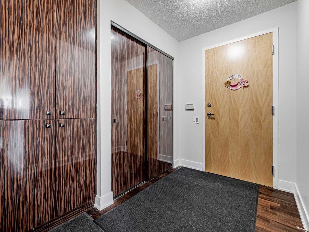Listing E5820011 - Large Photo # 3