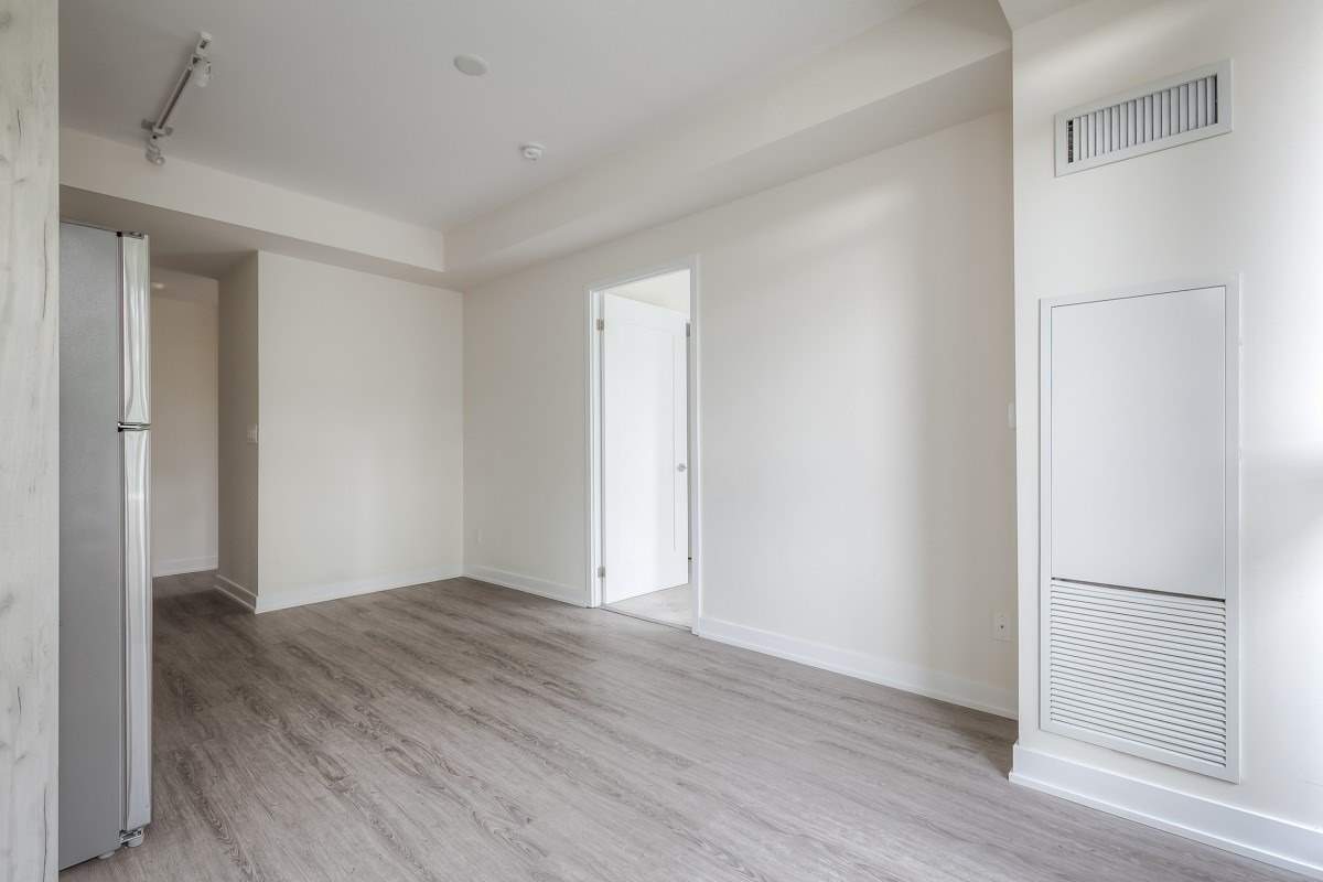 1350 Kingston Road, #209