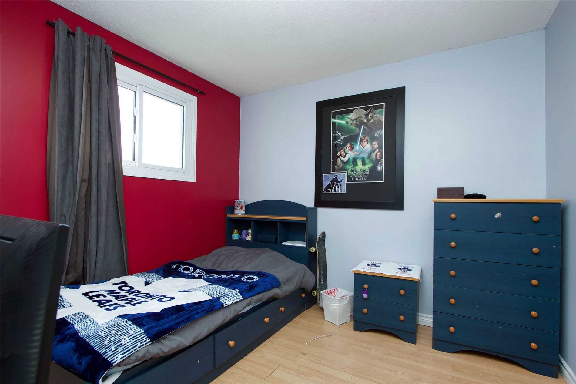 4 Giles Crt