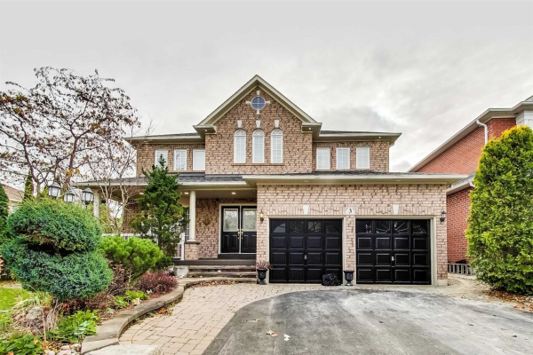 3 Branstone Dr, Whitby