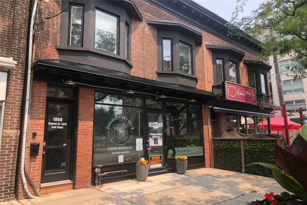 1860 Queen St, Toronto