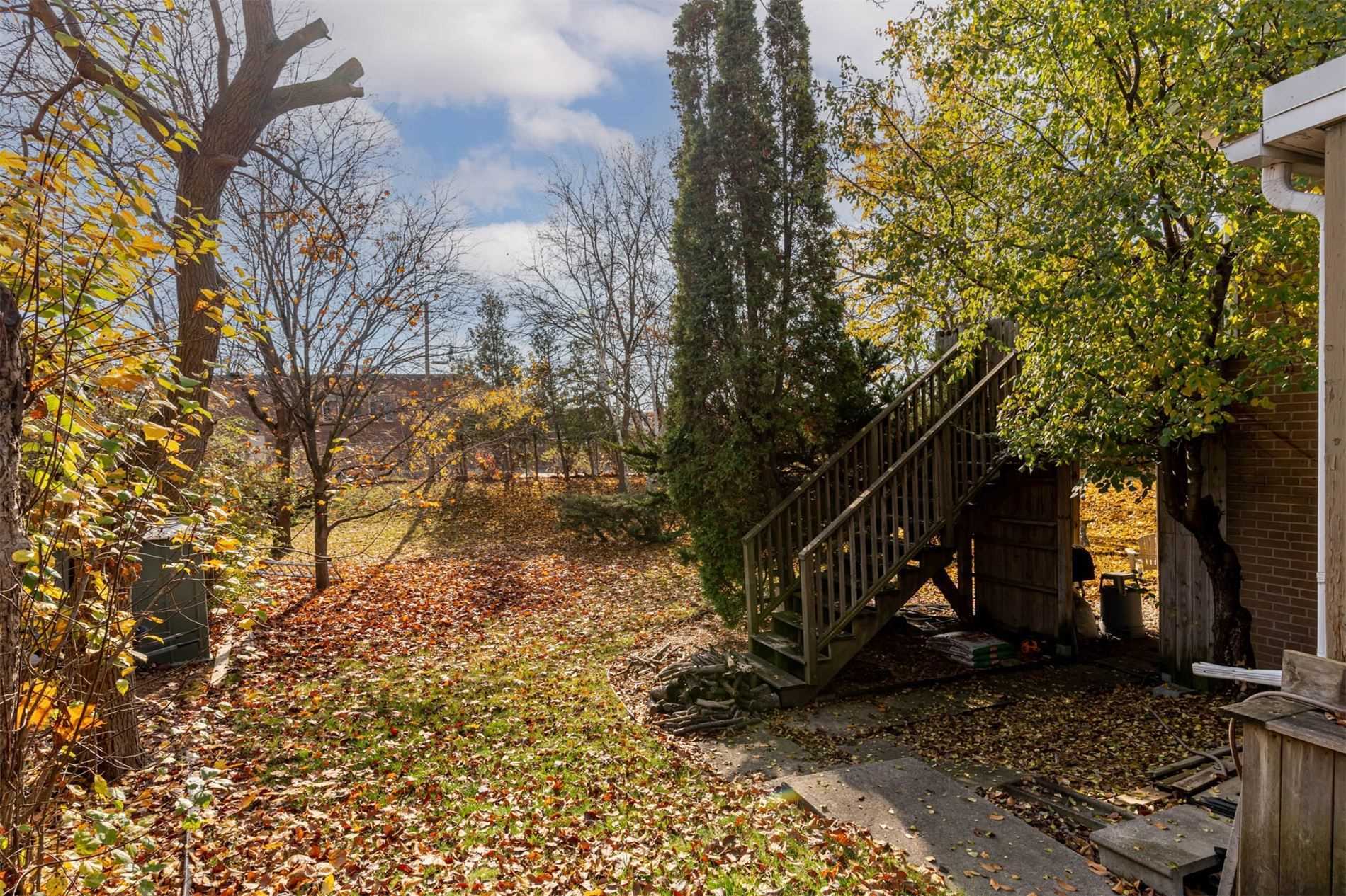 144 Hillcrest Dr
