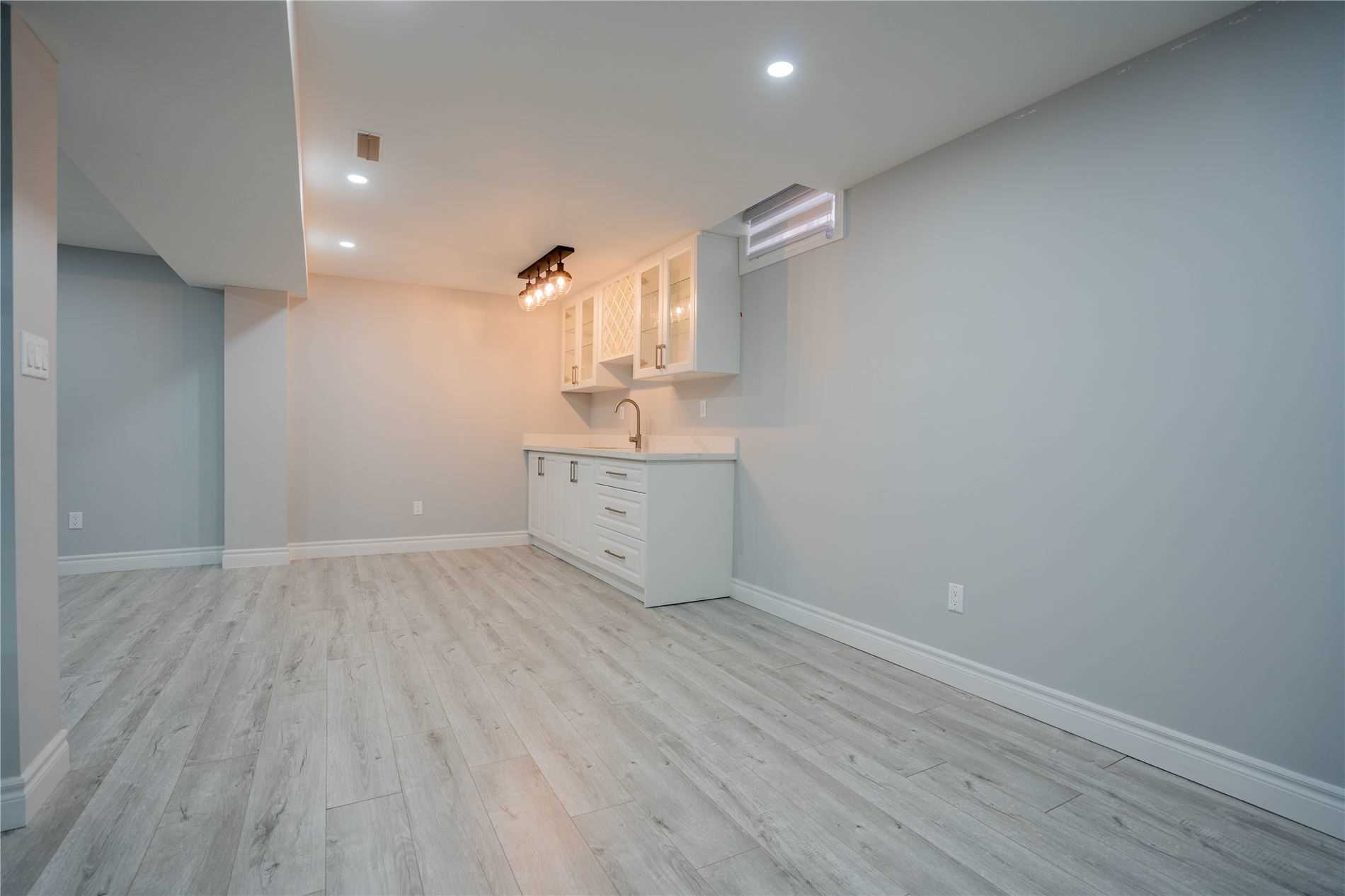 46 Willowbrook Dr