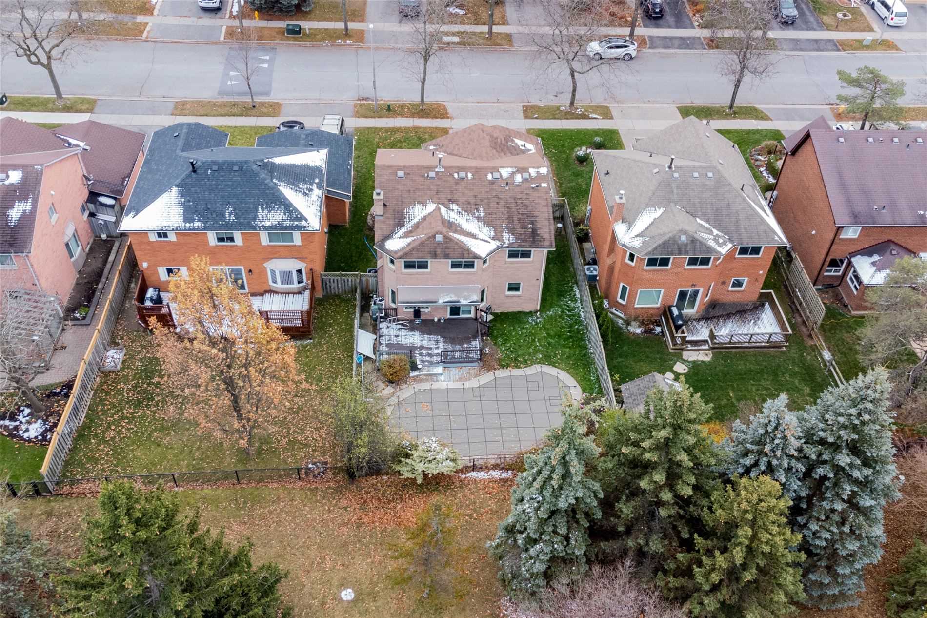 46 Willowbrook Dr