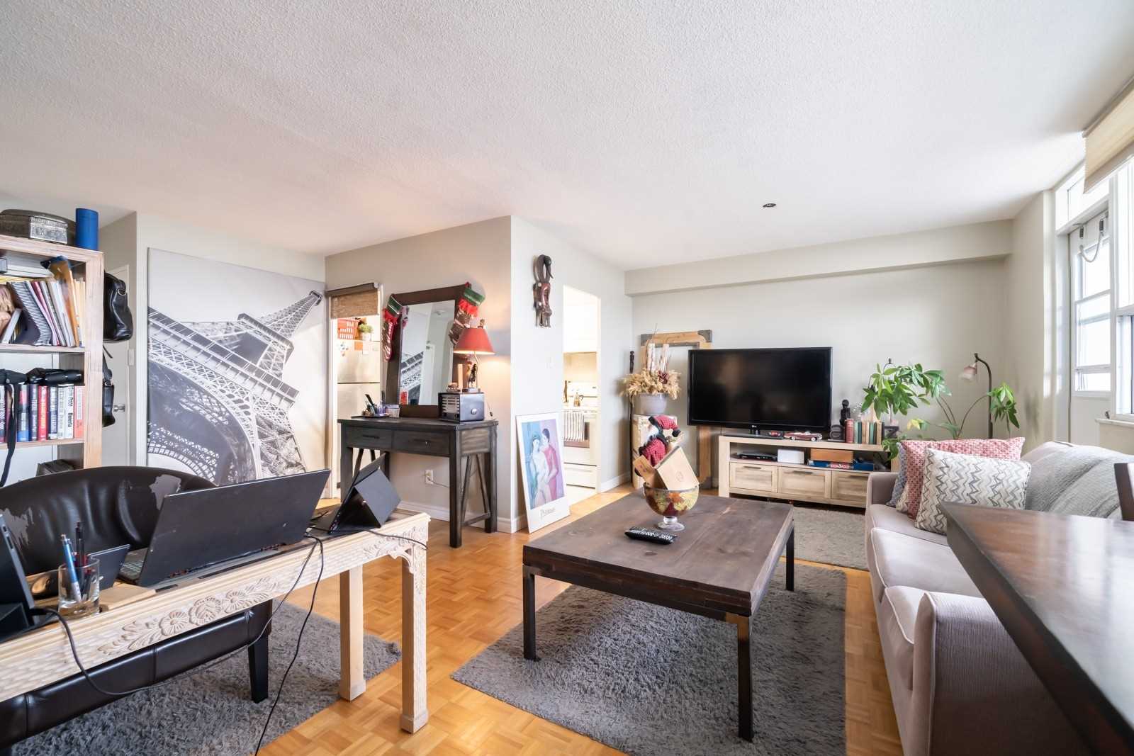 2550 Pharmacy Avenue #1206