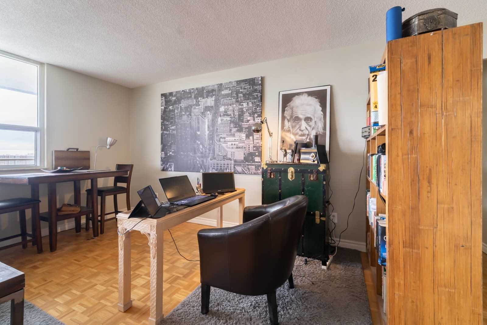 2550 Pharmacy Avenue #1206